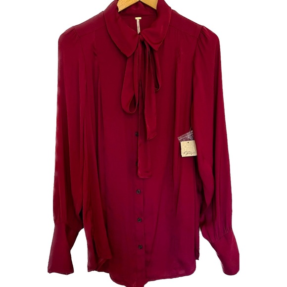 Free People NWT Lala Tie-Detail Button Up Red Blouse Women's size medium - Picture 1 of 16